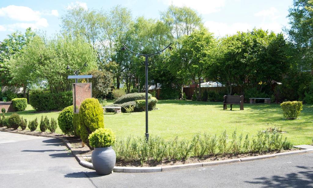 Villaggio Warrington Buitenkant foto